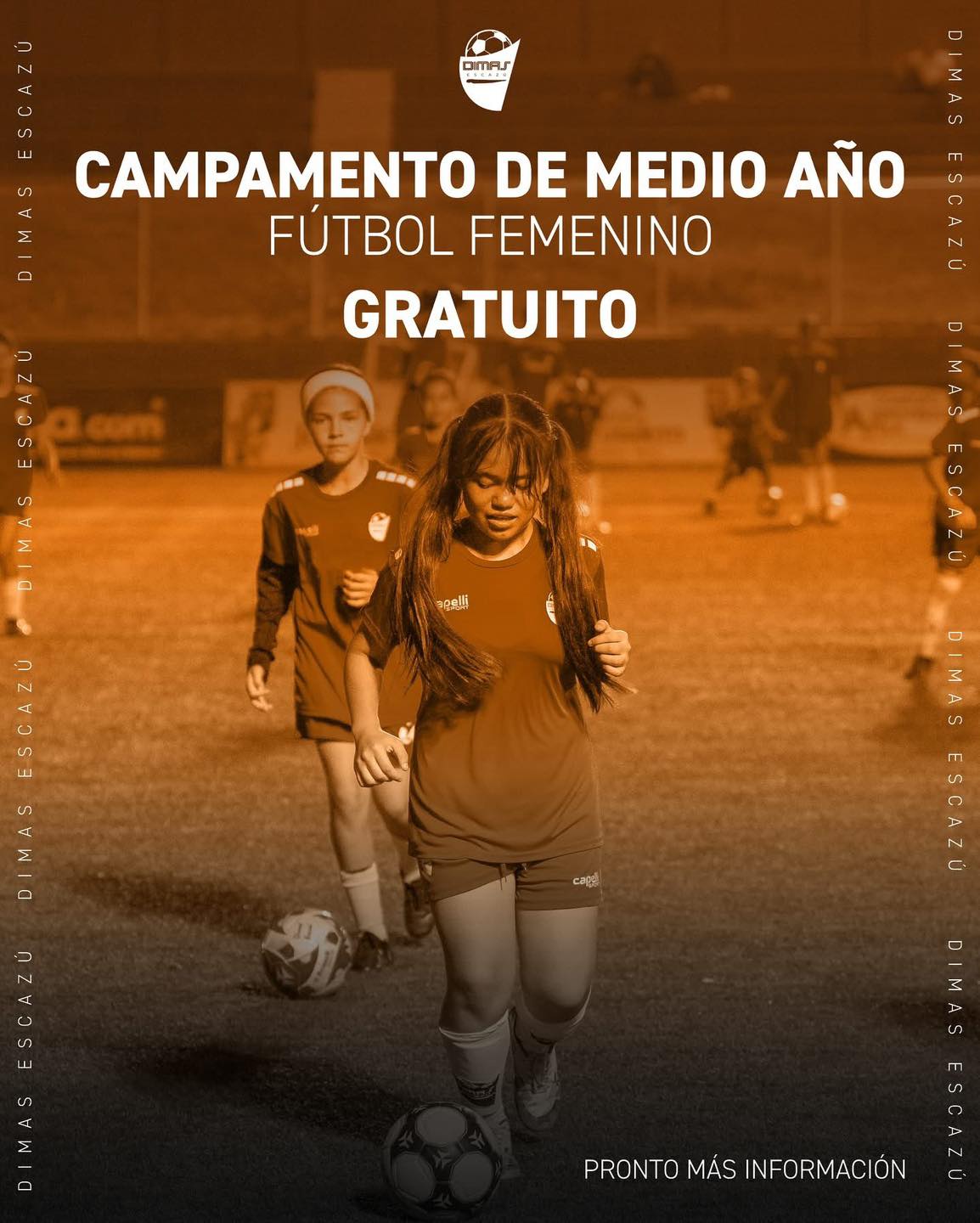 Puede ser una imagen de 5 personas, personas jugando al fútbol, personas jugando al fútbol y texto que dice "DIMALS E 0 CAMPAMENTO DE MEDIO AÑO ٤ FÚTBOL FEMENINO GRATUITO A P.com 2 E SaSS 2E0 y央ll ငမေဖွုန် ဟ P Σ SAN PRONTOMÁSINFORMACIÓN SE12 PRONTO MÁS INFORMACIÓN"